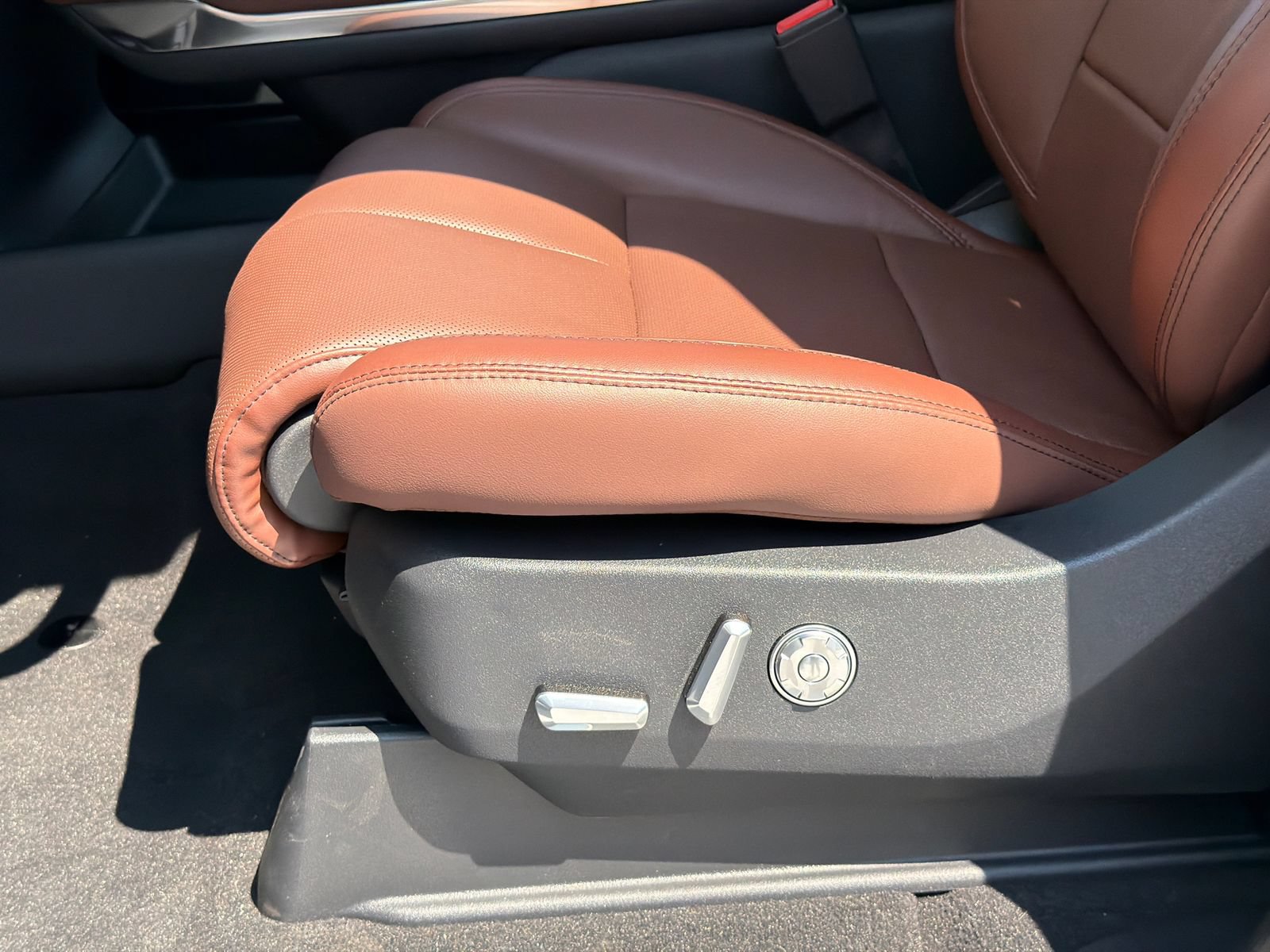 New 2027 Lincoln Navigator L Reserve AWD/4WD image 18