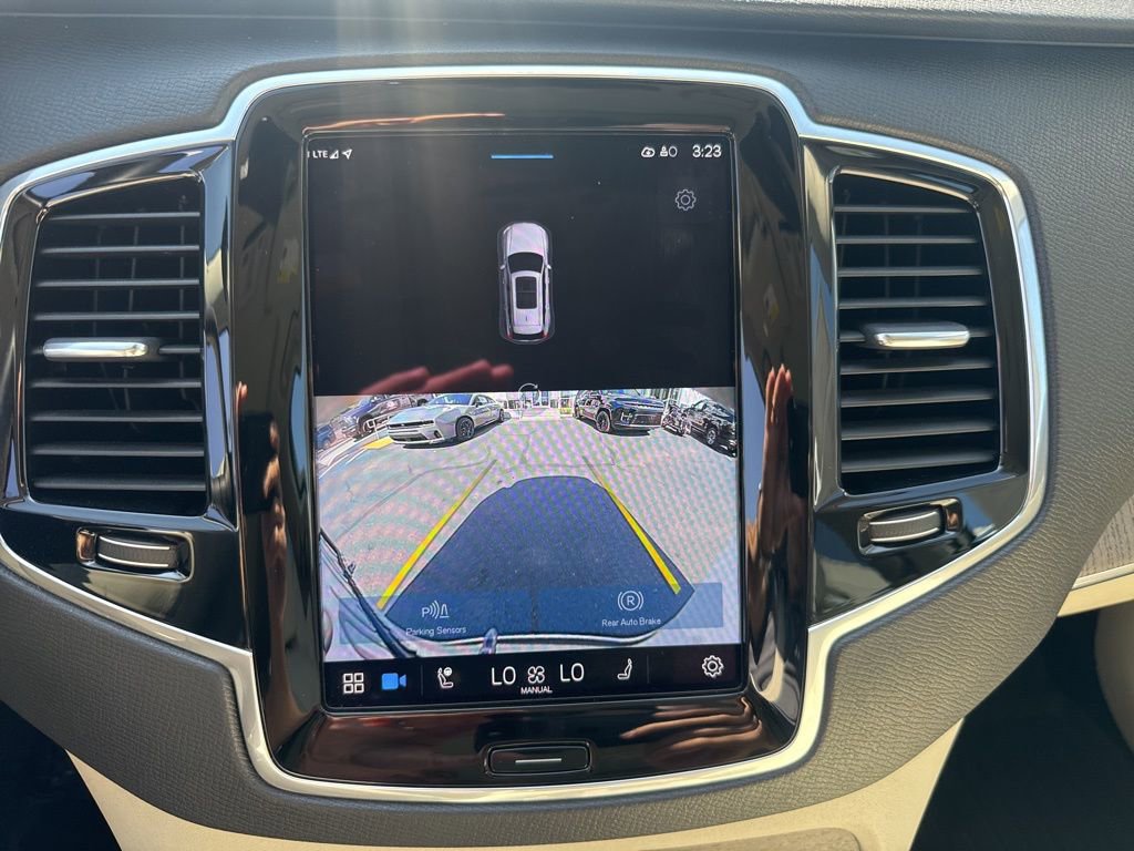 Used 2023 Volvo XC90 B5 Plus w/ Protection Package Premier image 22