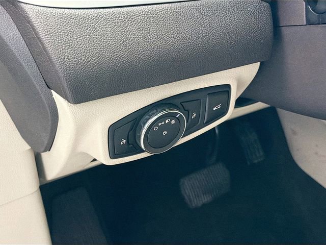 Used 2019 Lincoln MKC Premiere image 10