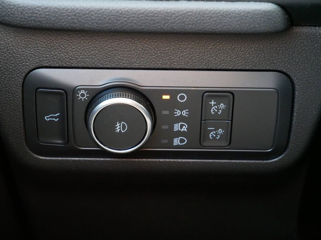 Certified 2022 Ford Escape SEL w/ Technology Package image 17