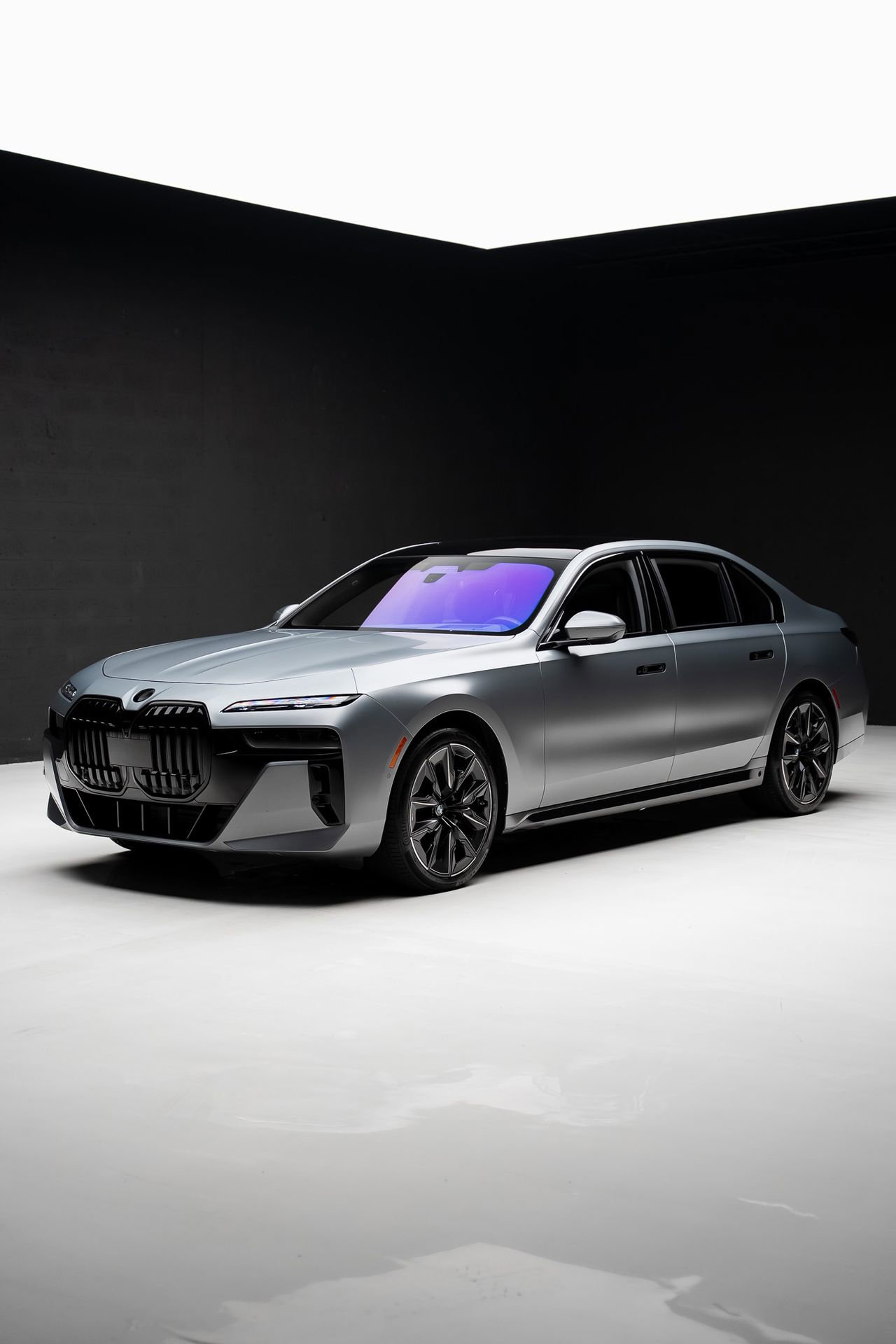 Used 2023 BMW 760i xDrive w/ Executive Package image 90