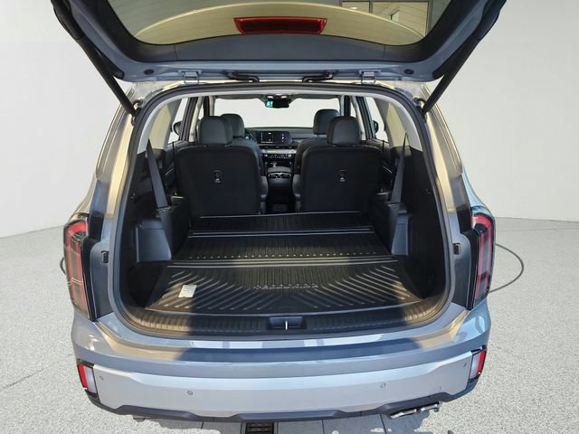 Certified 2024 Kia Telluride EX w/ EX Captain's Chair Package AWD/4WD image 30