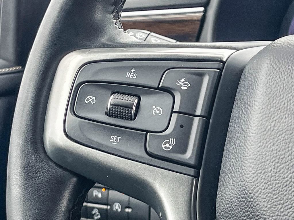 Used 2023 Chevrolet Suburban Premier image 20