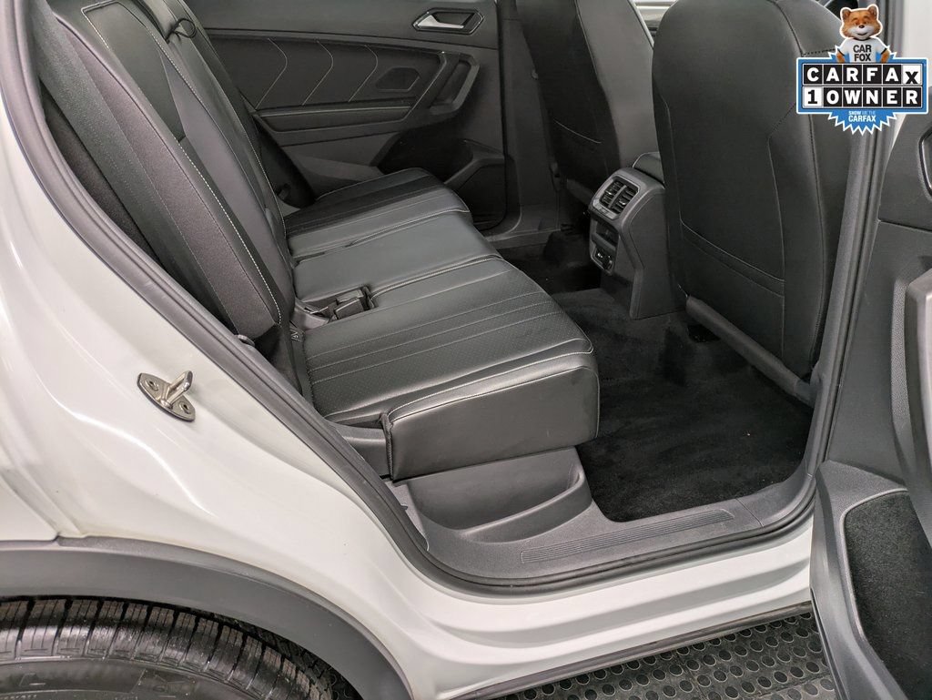 Used 2022 Volkswagen Tiguan SE R-Line AWD/4WD image 32