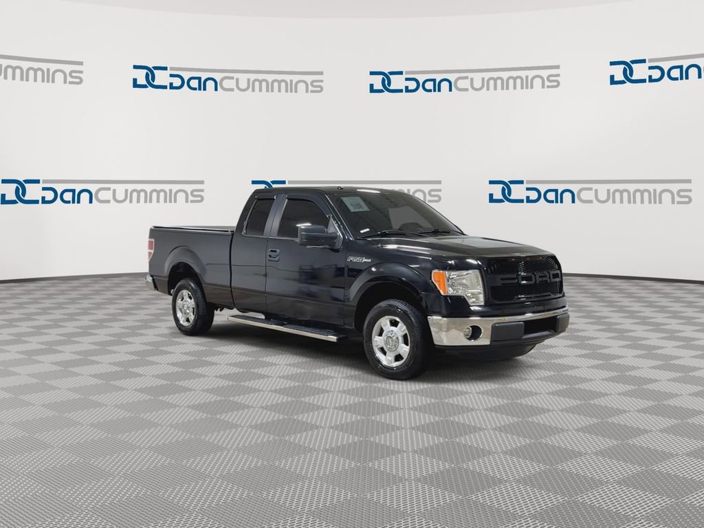 Used 2011 Ford F150 XLT image 2