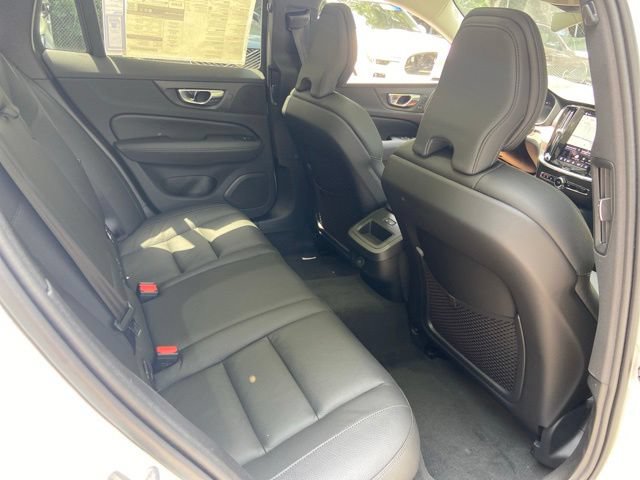 New 2026 Volvo V60 B5 Cross Country Plus w/ Protection Package Premier AWD/4WD image 15