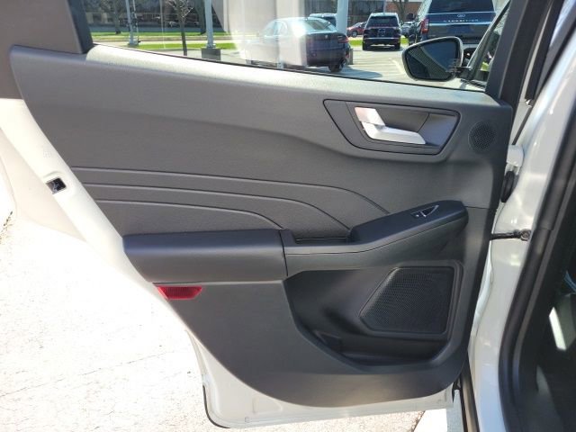 Used 2023 Ford Escape Platinum w/ Premium Technology Package image 17