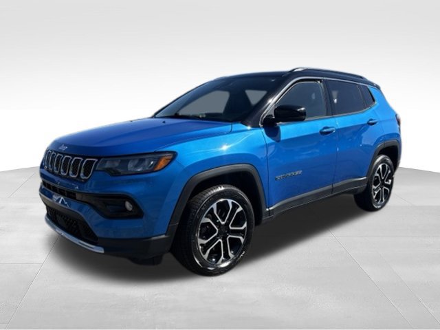Used 2023 Jeep Compass Limited w/ Sun and Sound Group AWD/4WD image 10
