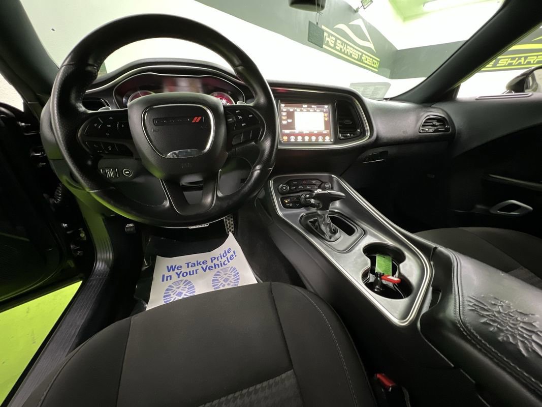 Used 2018 Dodge Challenger R/T RWD image 19