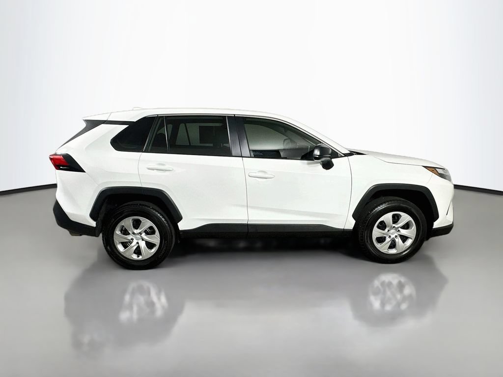 Used 2024 Toyota RAV4 LE FWD image 7