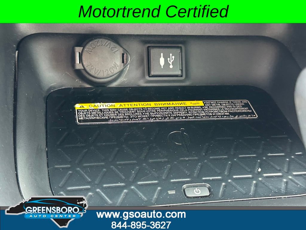 Used 2019 Toyota RAV4 XLE Premium AWD/4WD image 32