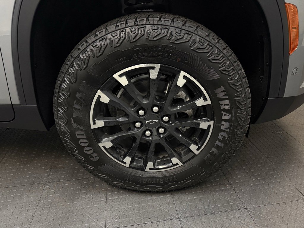 New 2026 Chevrolet Traverse Z71 w/ Enhanced Driving Package image 14