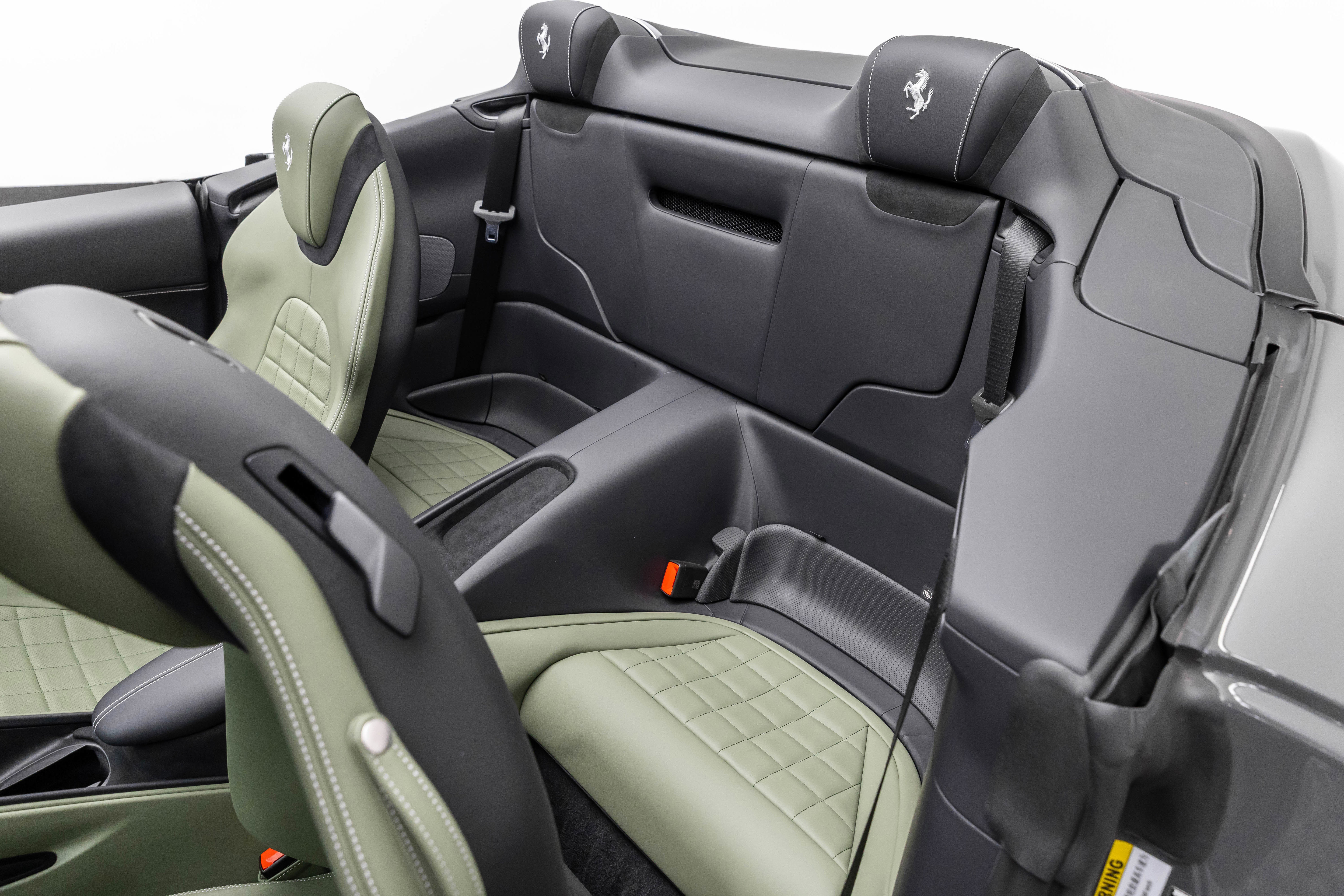 Certified 2025 Ferrari Roma Spider RWD image 58