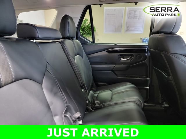 Used 2023 Honda Pilot Touring image 15