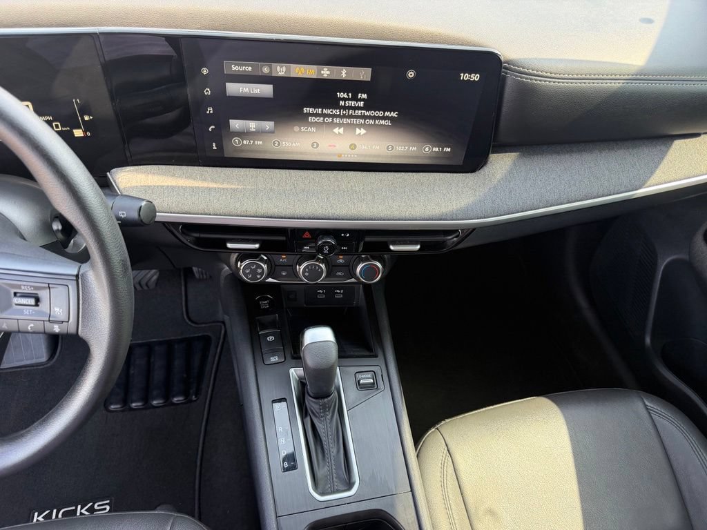 Used 2025 Nissan Kicks SV FWD image 28