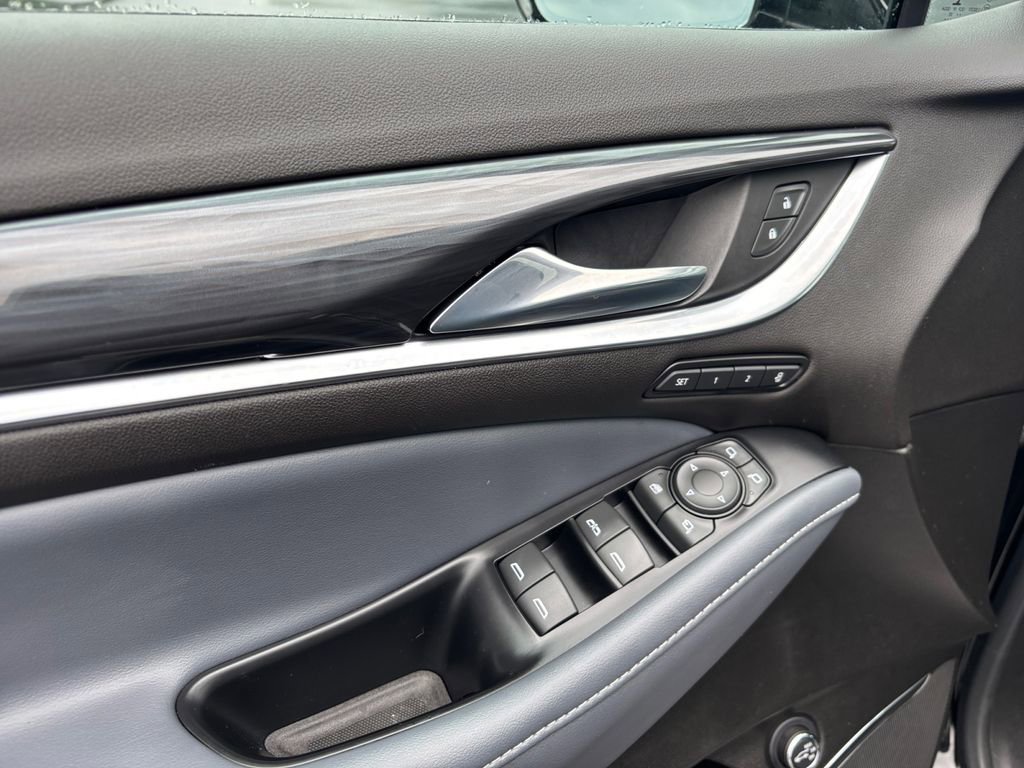 Used 2023 Buick Enclave Premium w/ Experience Buick Package AWD/4WD image 24