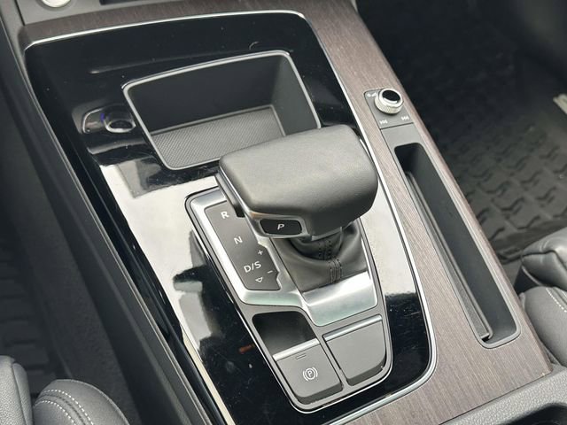 Used 2023 Audi Q5 2.0T Premium w/ Convenience Package image 33