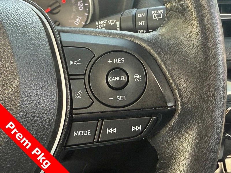 Used 2022 Toyota RAV4 XLE Premium w/ Carpet Mat Package (TMS) image 16