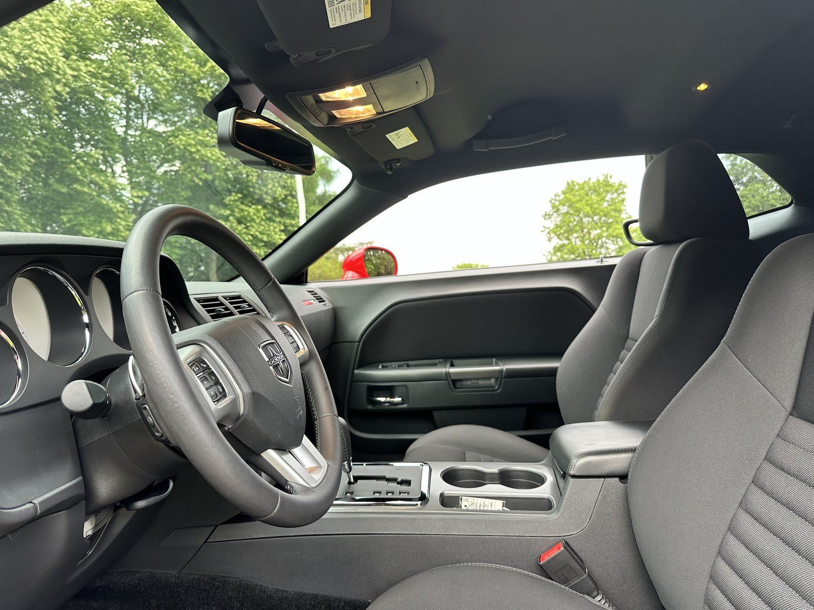 Used 2014 Dodge Challenger R/T w/ Electronics Convenience Group RWD image 16