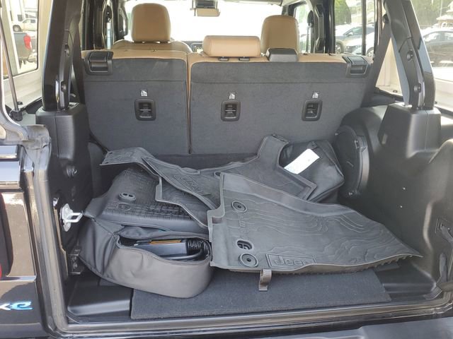 Used 2022 Jeep Wrangler Unlimited Sahara w/ Cold Weather Group image 6