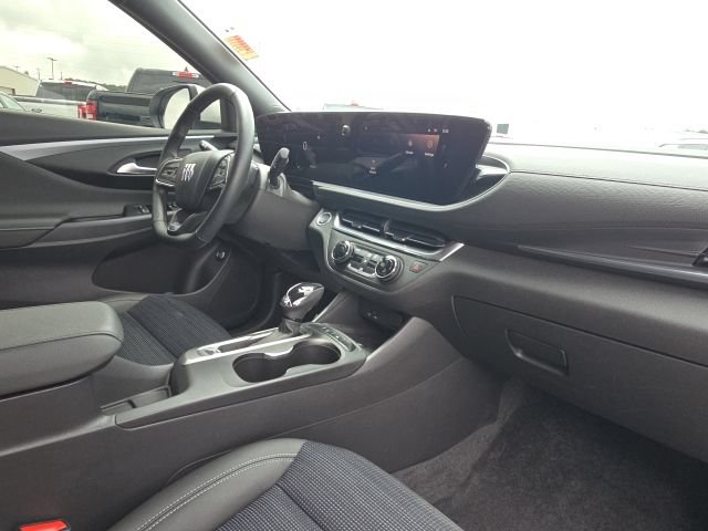 Used 2024 Buick Envista Preferred w/ Convenience I Package FWD image 17
