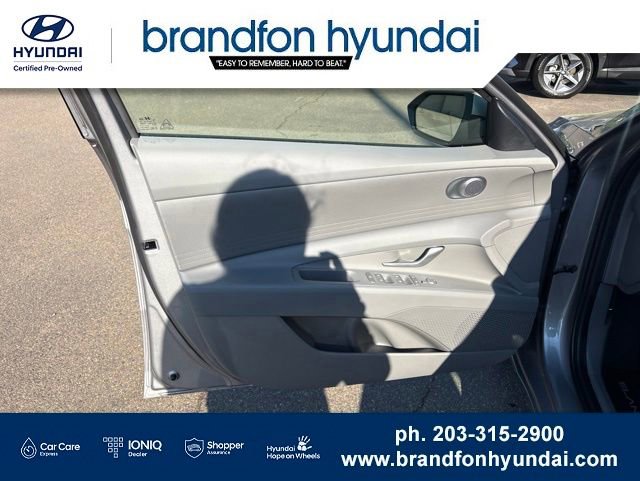 Certified 2026 Hyundai Elantra Hybrid FWD image 11
