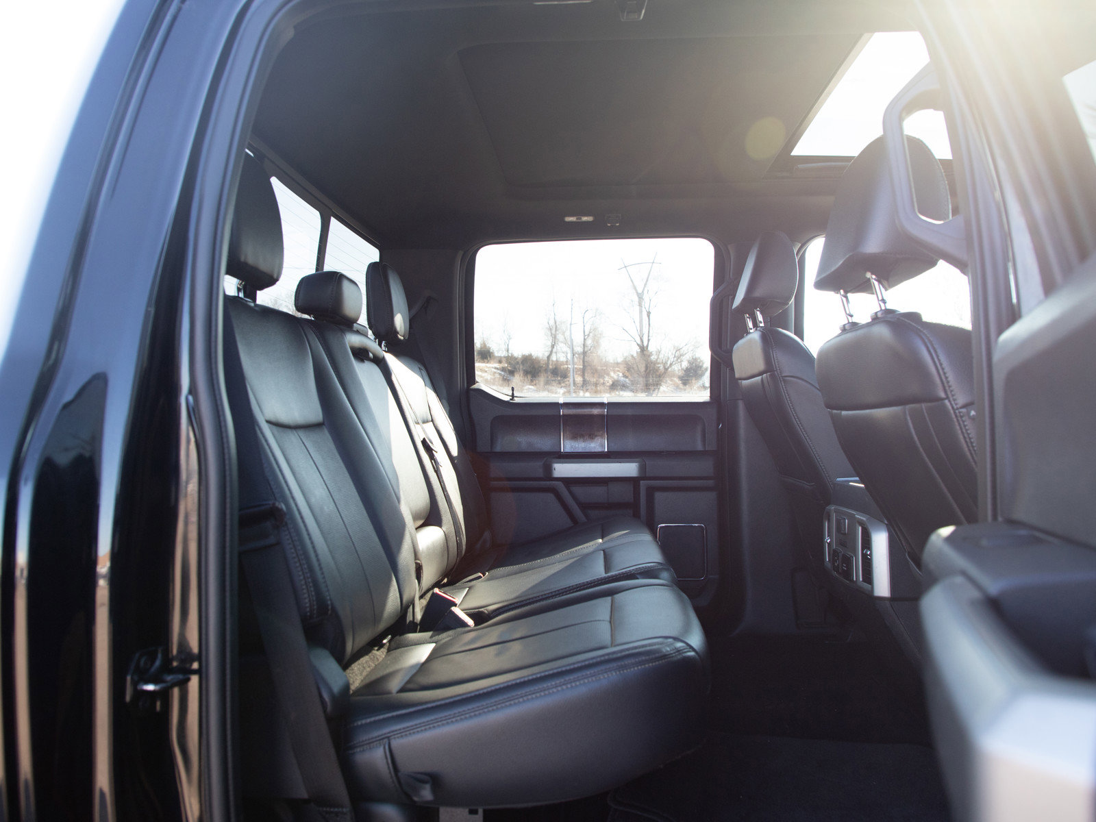 Used 2022 Ford F250 Lariat w/ Tremor Off-Road Package image 13