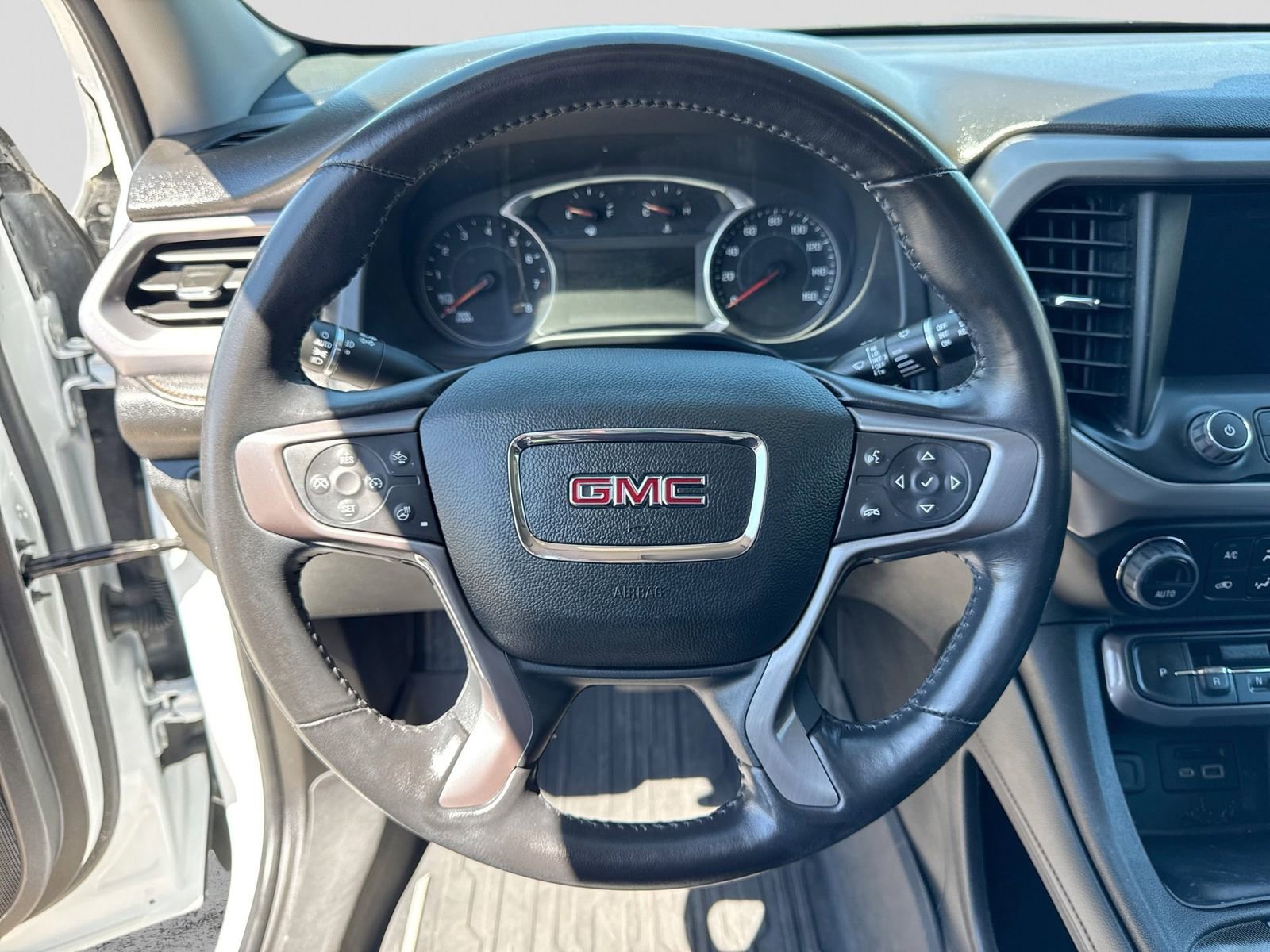 Used 2022 GMC Acadia AT4 w/ Preferred Package AWD/4WD image 30