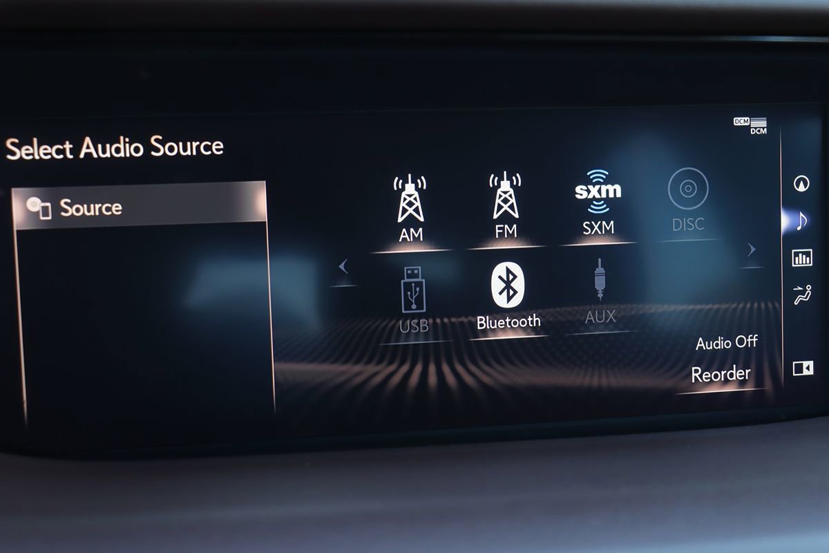 Used 2018 Lexus LS 500 w/ Interior Upgrade Package image 33