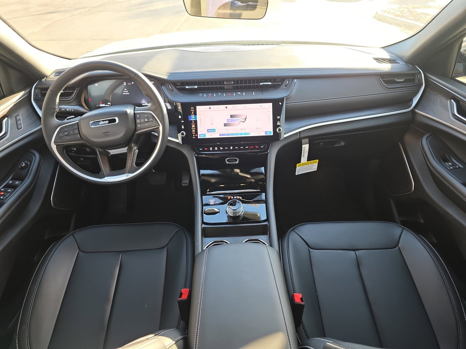 New 2026 Jeep Grand Cherokee Limited image 18