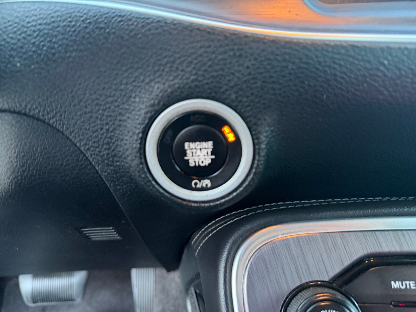 Used 2017 Dodge Challenger SXT RWD image 21