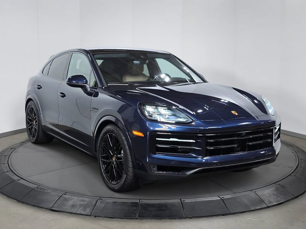 Certified 2024 Porsche Cayenne Coupe AWD/4WD image 9