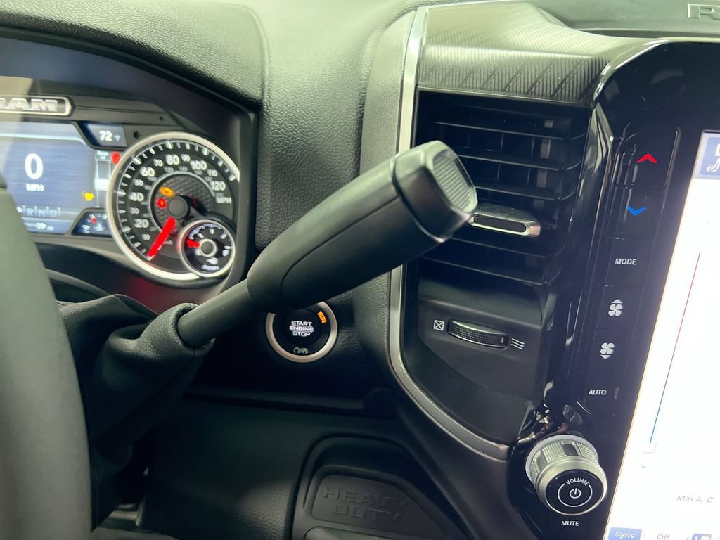 New 2026 RAM 2500 Big Horn AWD/4WD image 17