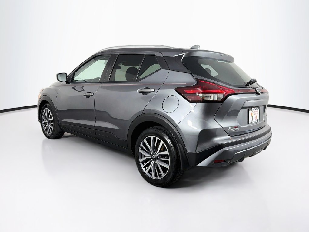 Used 2021 Nissan Kicks SV FWD image 7