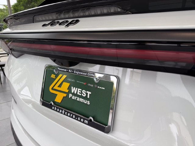 New 2025 Jeep Wagoneer S Launch Edition AWD/4WD image 15