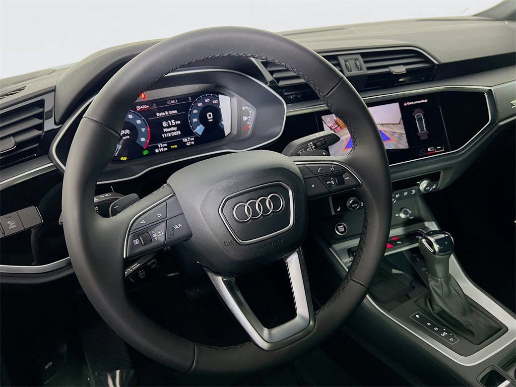 New 2025 Audi Q3 2.0T Premium image 12
