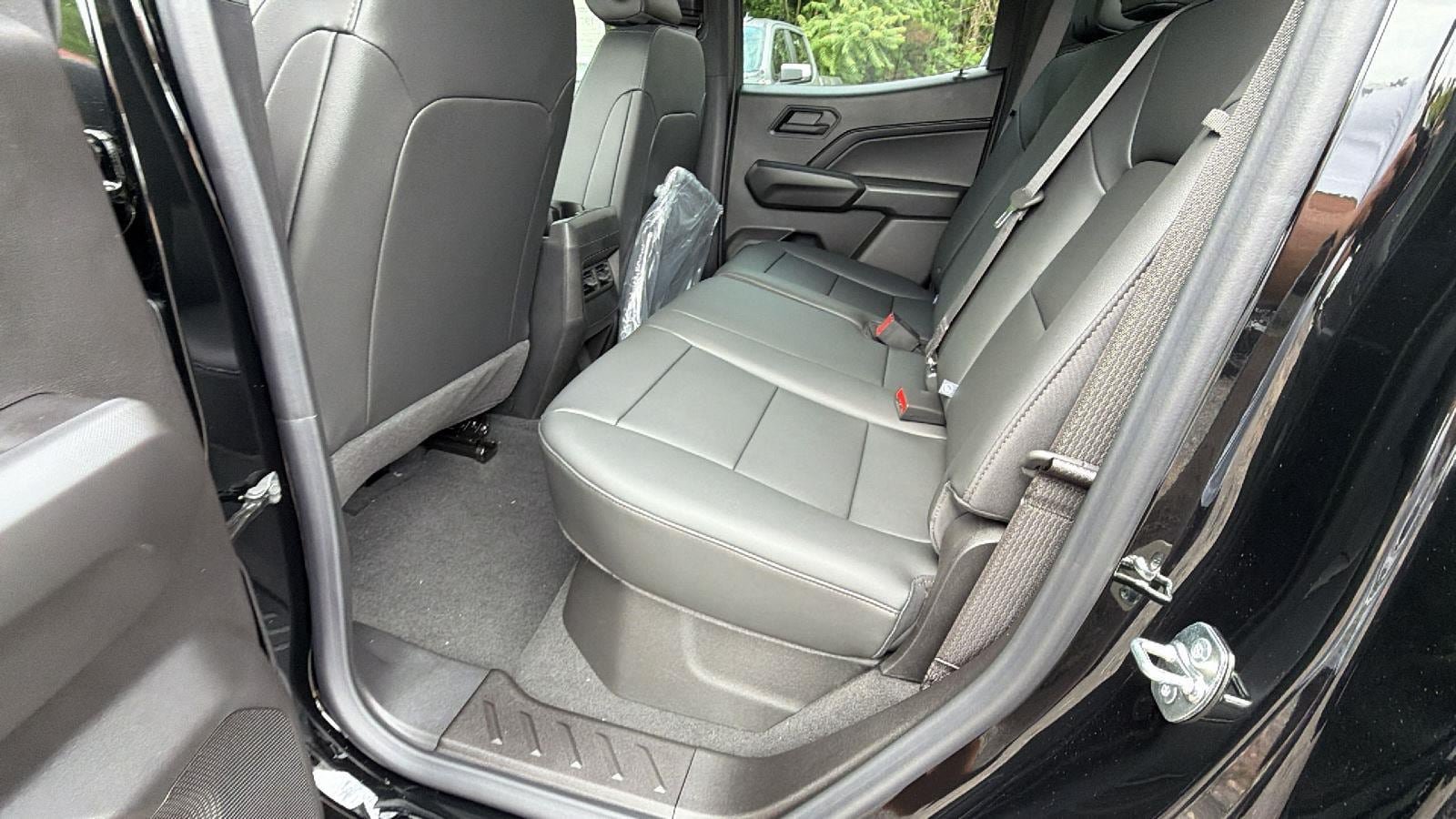 New 2026 Chevrolet Colorado Trail Boss AWD/4WD image 16