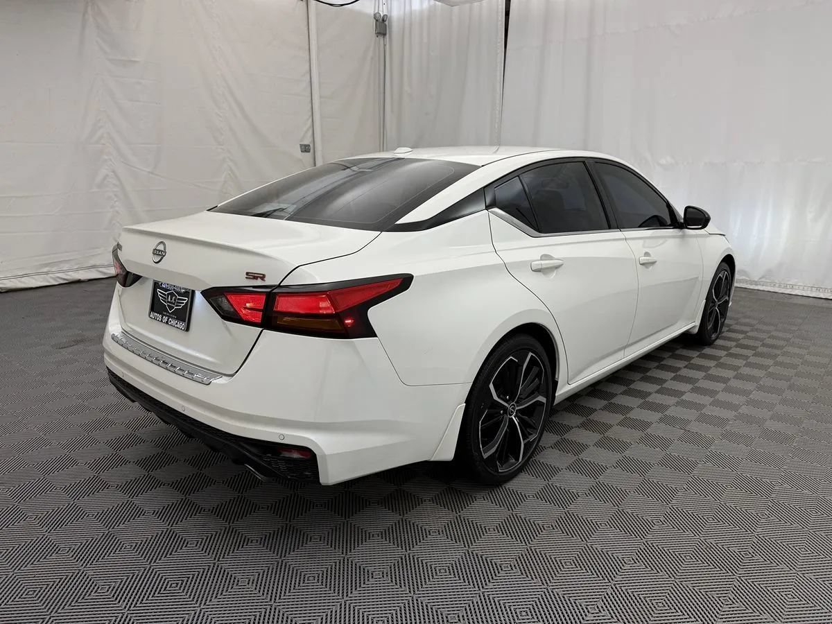 Used 2023 Nissan Altima 2.5 SR FWD image 5