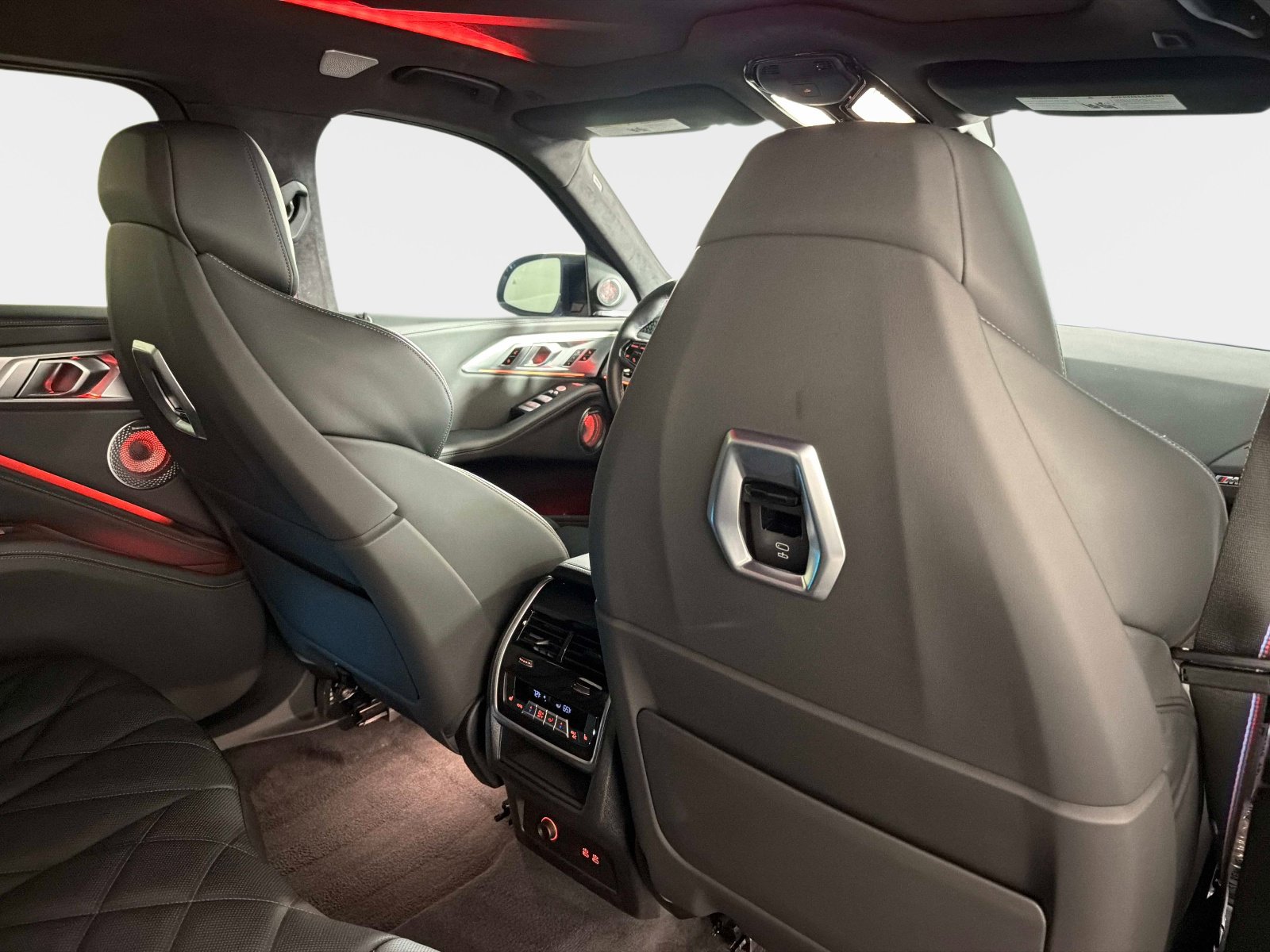 Used 2025 BMW XM image 29