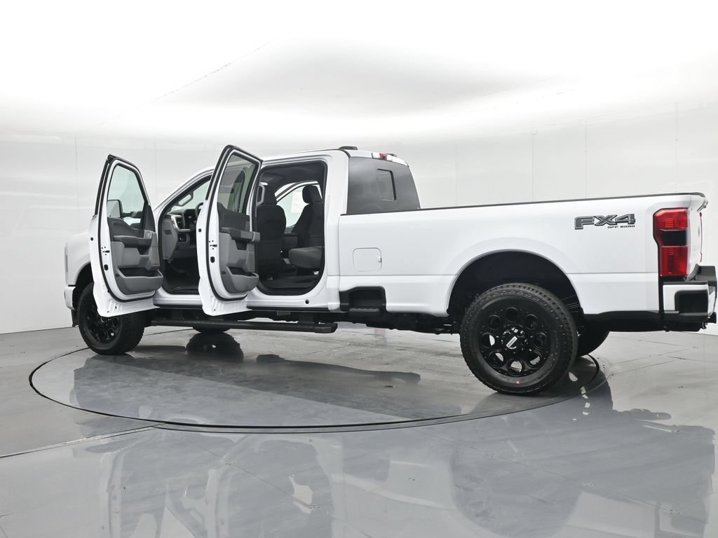New 2026 Ford F350 XLT w/ XLT Premium Package AWD/4WD image 60