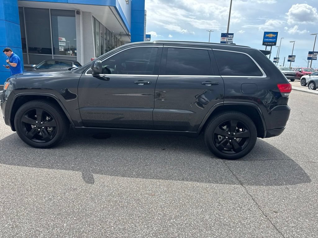 Used 2014 Jeep Grand Cherokee Altitude RWD image 6