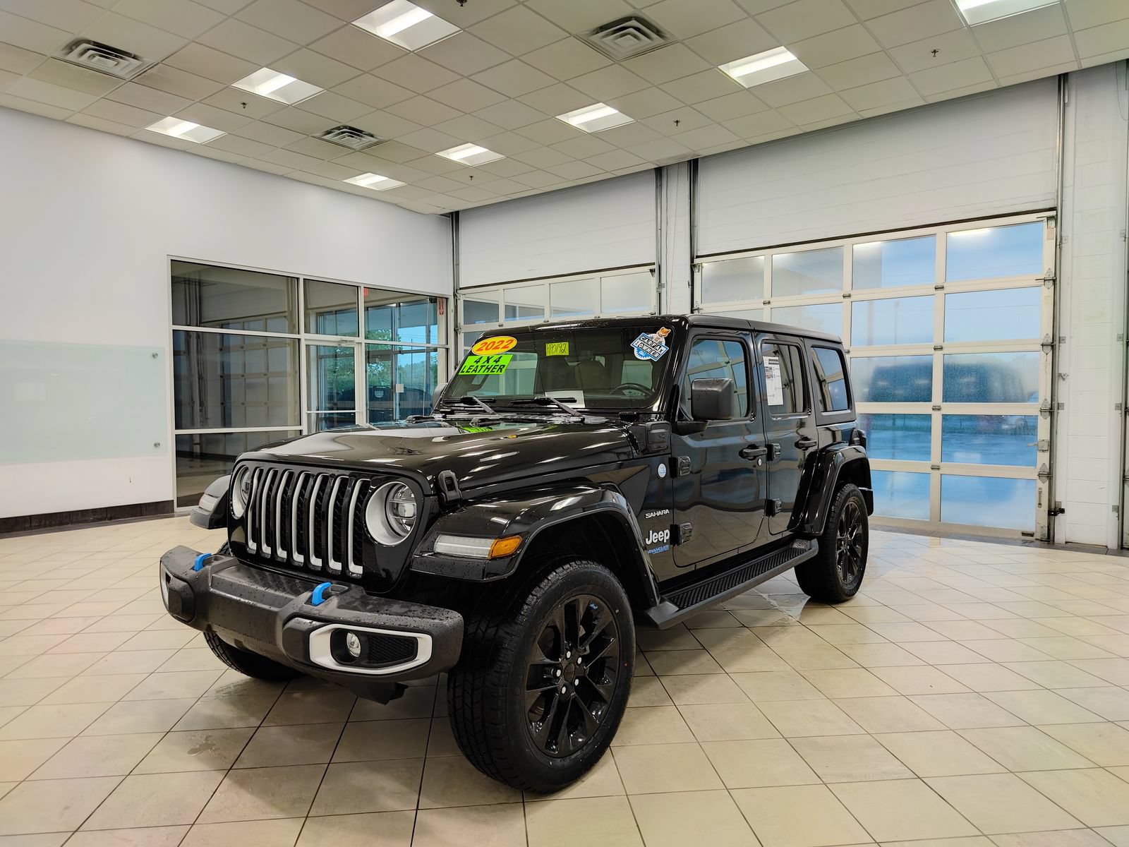 Used 2022 Jeep Wrangler Unlimited Sahara AWD/4WD image 7