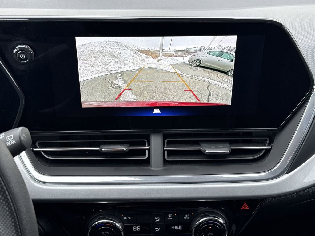 Used 2024 Chevrolet Trax LT image 23