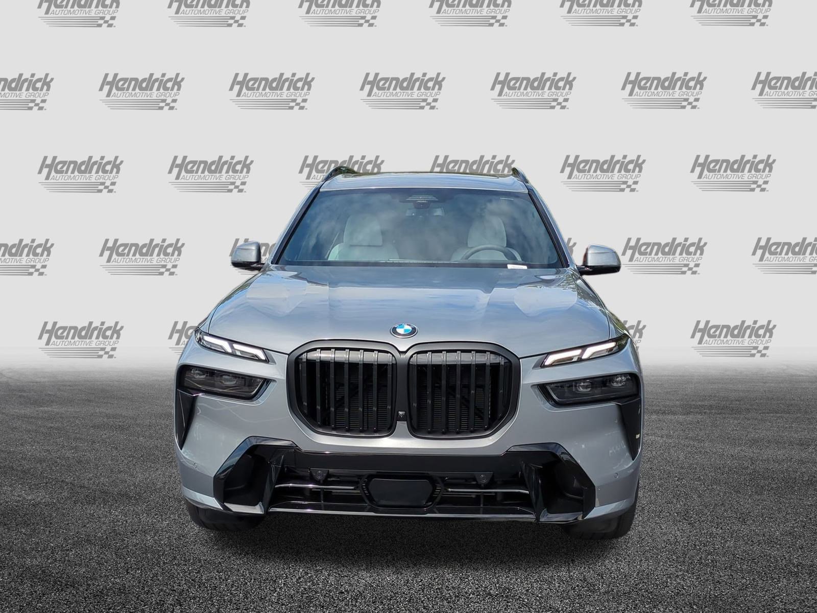 New 2026 BMW X7 xDrive40i w/ Executive Package image 3