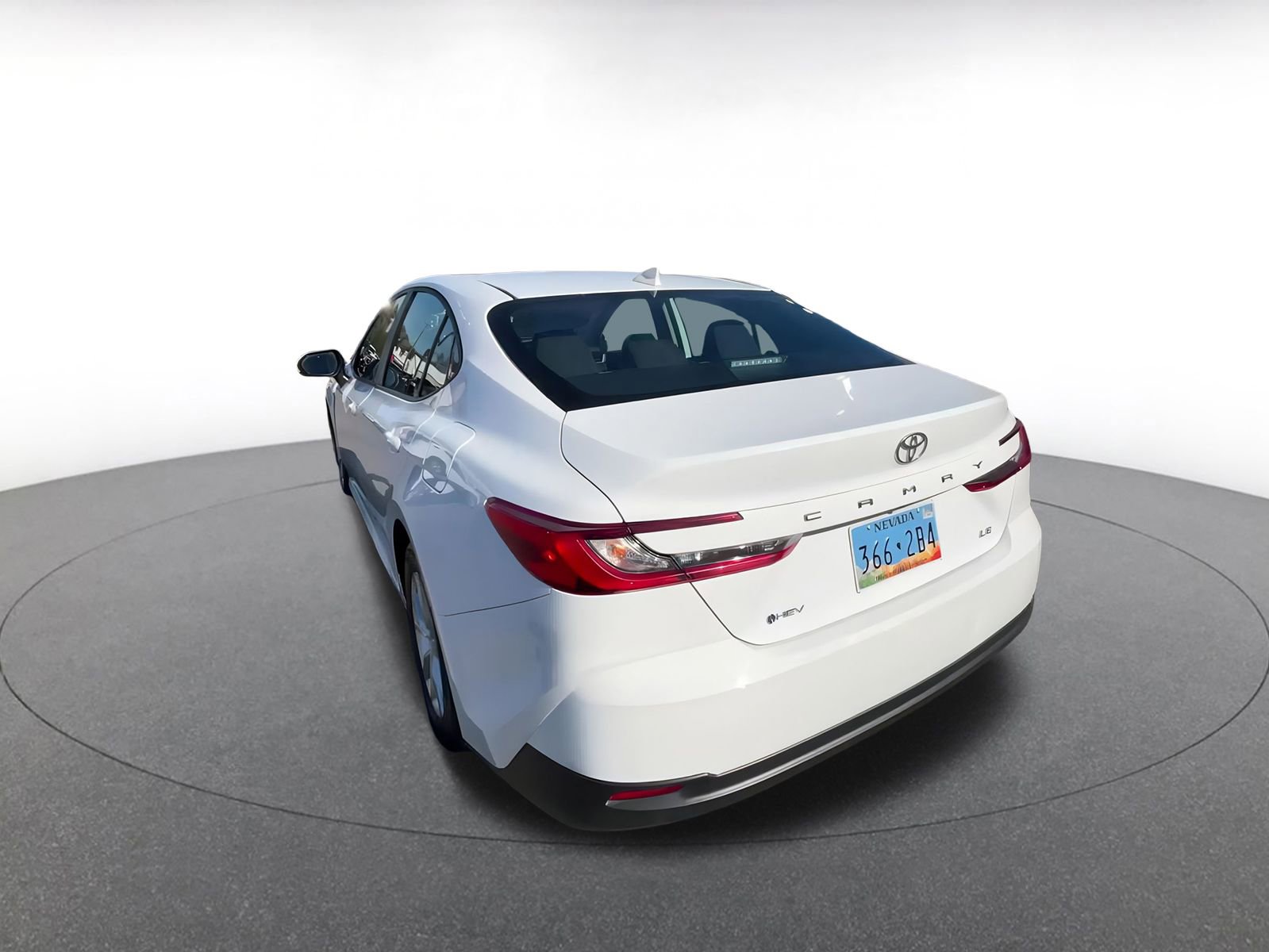 Used 2025 Toyota Camry LE image 16