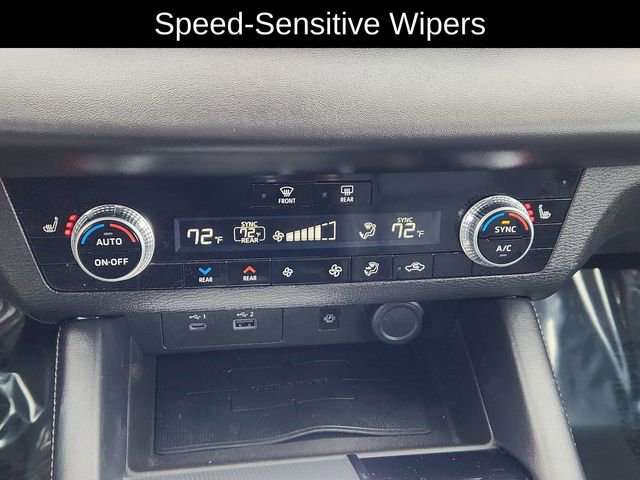 Used 2023 Mitsubishi Outlander SEL image 44