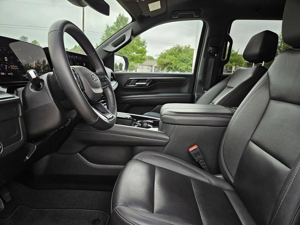 Used 2025 Chevrolet Tahoe Z71 AWD/4WD image 13