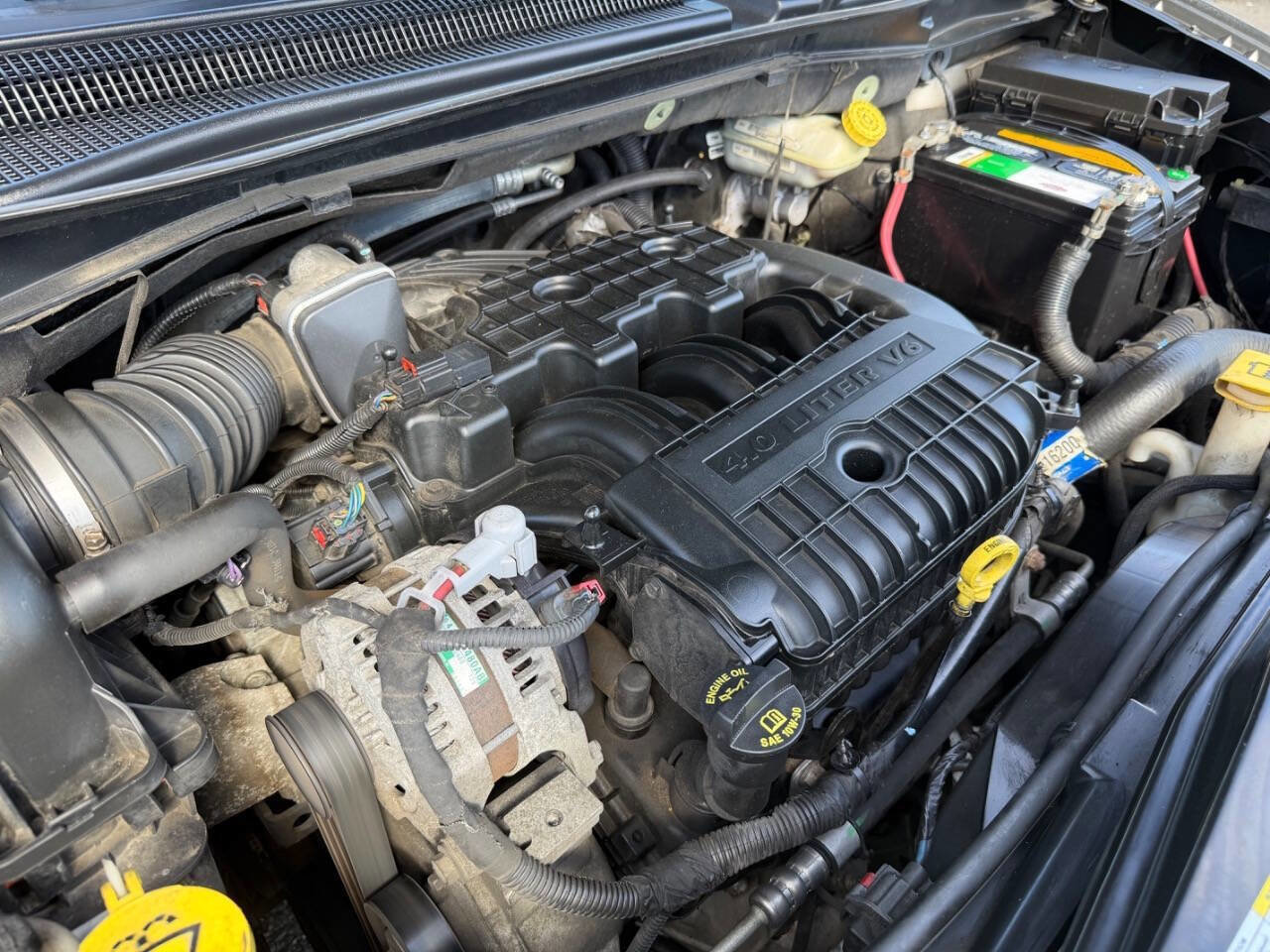 Used 2010 Chrysler Town & Country Touring w/ Entertainment Group #2 image 35