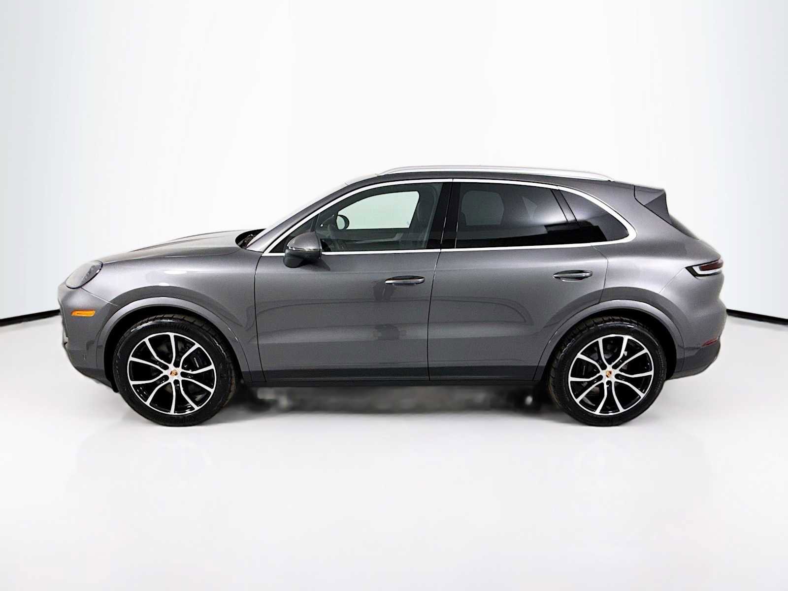 New 2026 Porsche Cayenne image 2