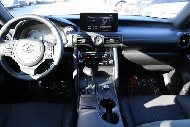 Certified 2025 Lexus IS 300 image 9